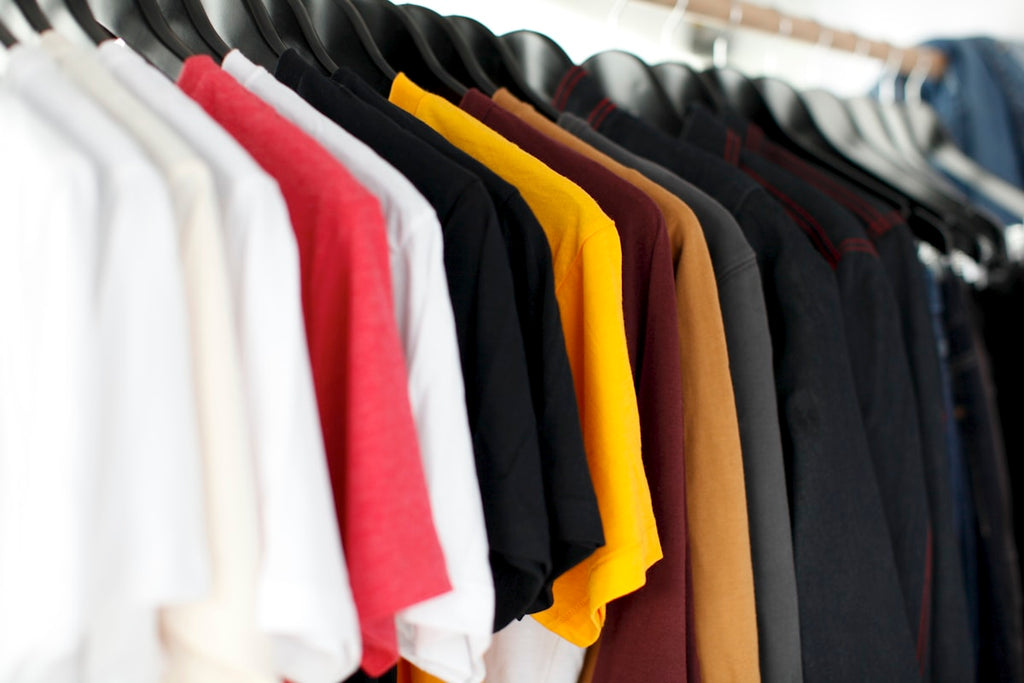 Custom graphic tee display
